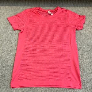Lululemon workout top